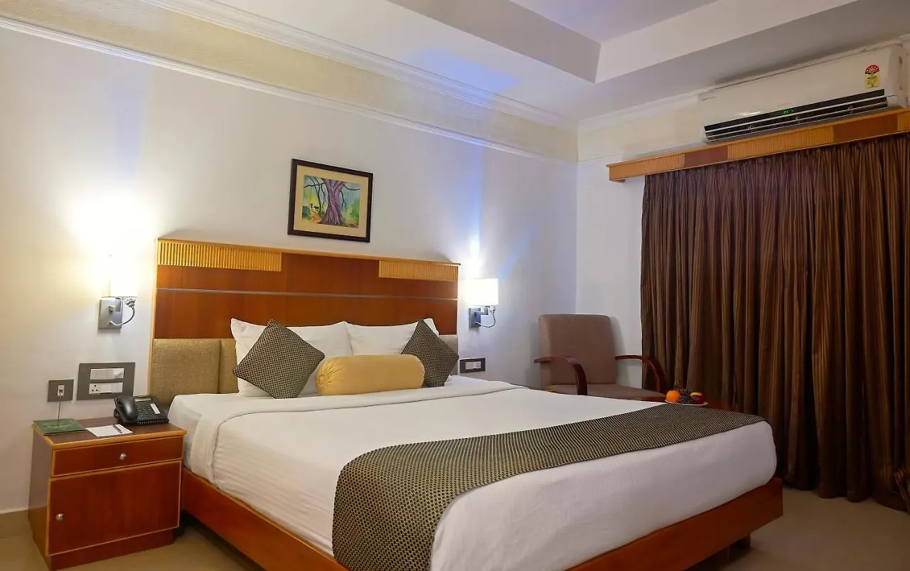 Contour Backwaters Hotel Resort & Convention Centre Ramankari 5*,  India