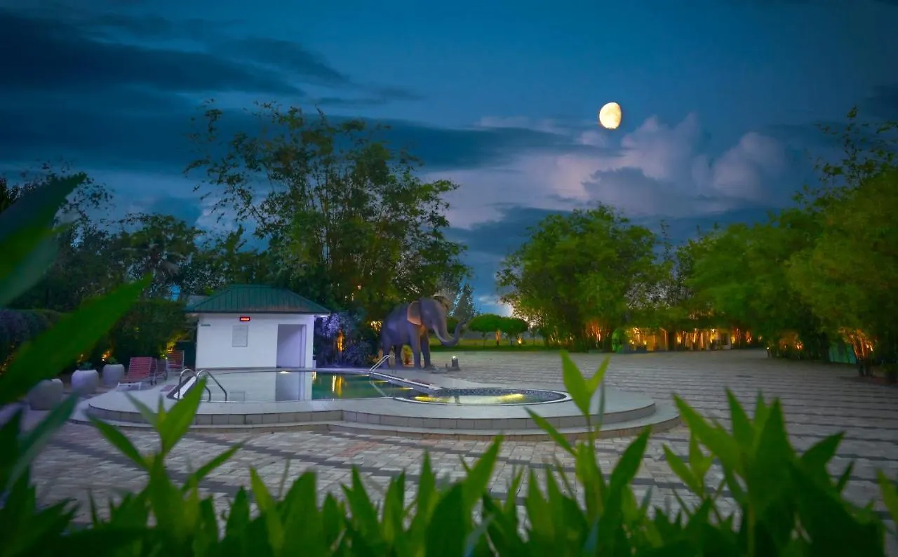 Contour Backwaters Hotel Resort & Convention Centre Ramankari